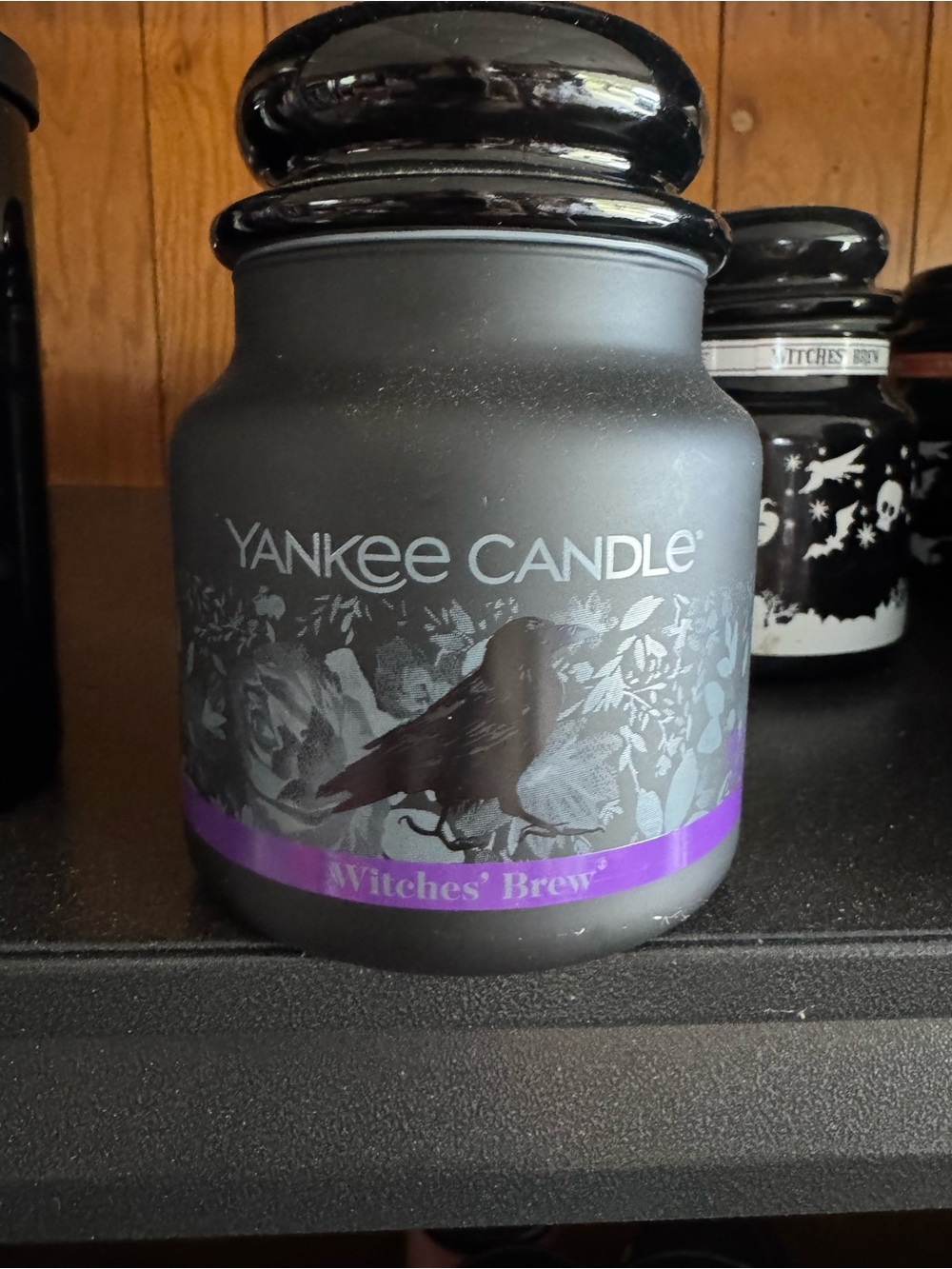 Yankee Candle Witches Brew Medium Candle 15.5 oz with Raven... Rare!